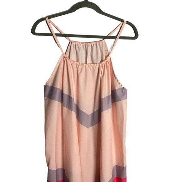 Women's Color Block Halter Maxi Dress - Picture 2 of 5